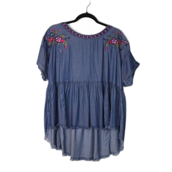 Cato Floral Embroidered Chambray Hi-Low Hem Short Sleeve Blouse Sz L EUC Summer - Picture 1 of 9